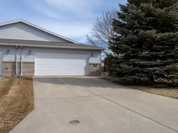 3512 7th St S #3512, Moorhead, MN 56560