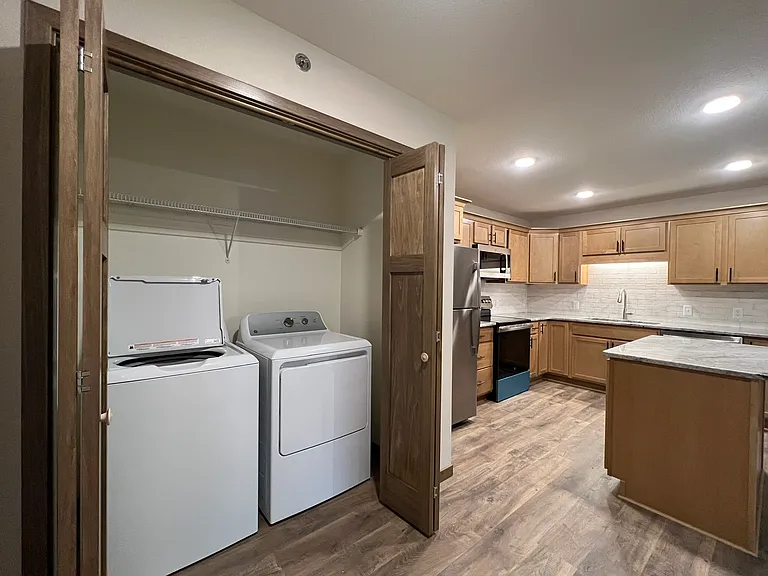 4835 Woodland Park Dr #6 — Photo 7