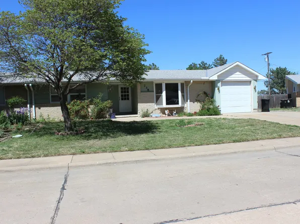 738 Greenbriar Cir, Salina, KS 67401
