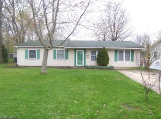 2194 E Santom Rd, Stow, OH 44224