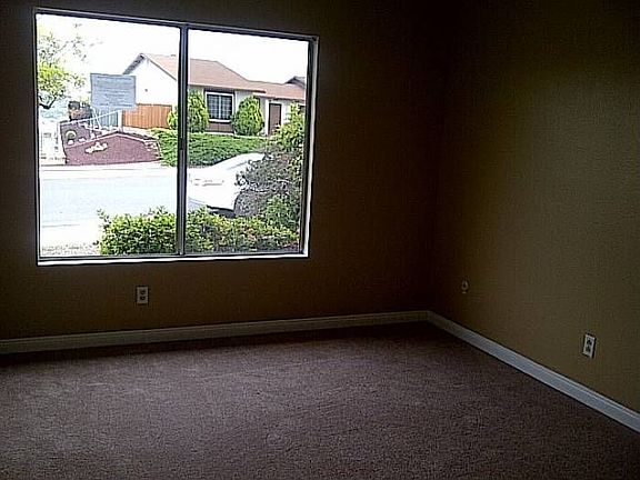 4th image of 4560 Royal Oak Dr