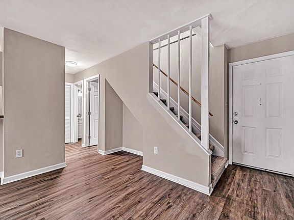 4th image of 3378 Forest Ct