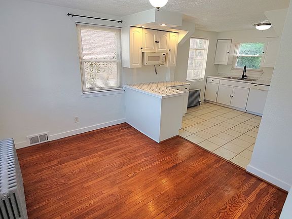 3rd image of 45 Greenlee Rd