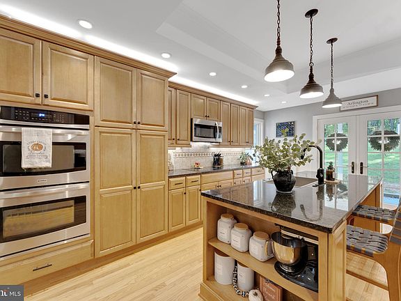2nd image of 4093 Whitewood Dr