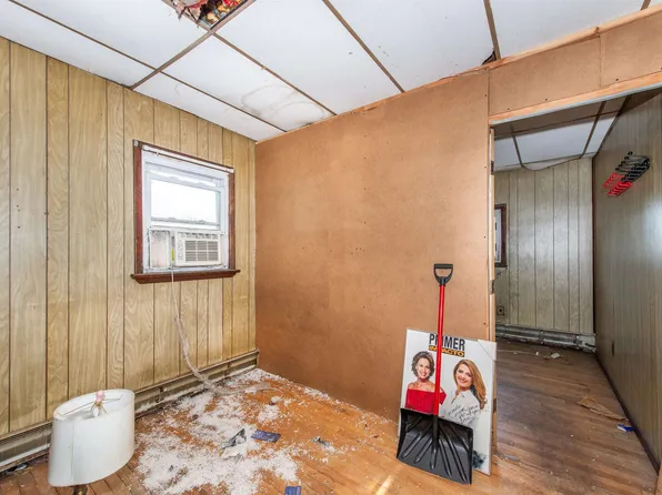 2608 Paterson Plank Road image 17 of 20