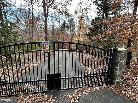 2nd image of 2342 Courthouse Rd