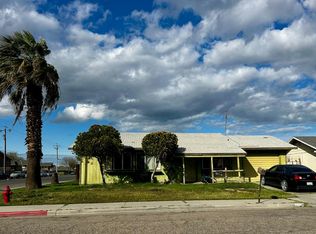 203 J St, Mendota, CA 93640