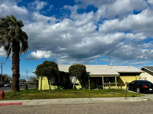 203 J St, Mendota, CA 93640