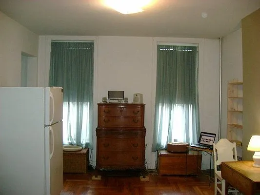 Rented by NY Living Solutions | media 41