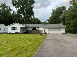 1537 Shoecraft Rd, Penfield, NY 14526