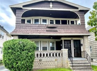 1390 Larchmont Rd, Cleveland, OH 44110