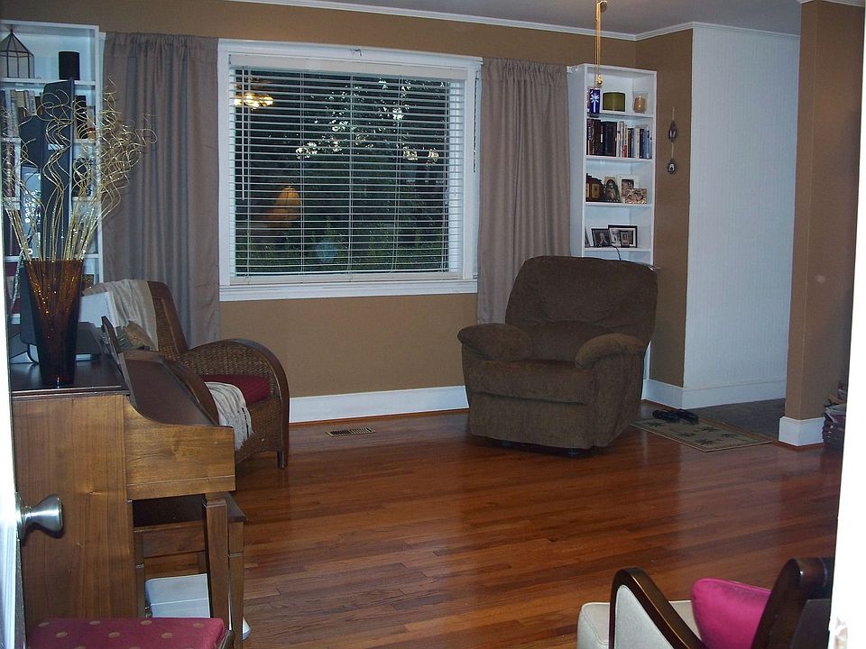 2nd image of 116 Church St
