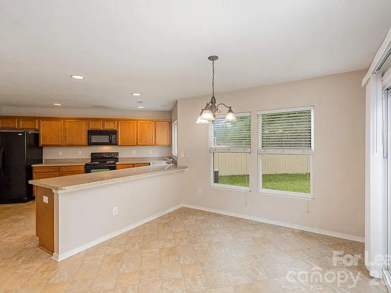 6442 Ridgeview Commons Dr — Photo 7