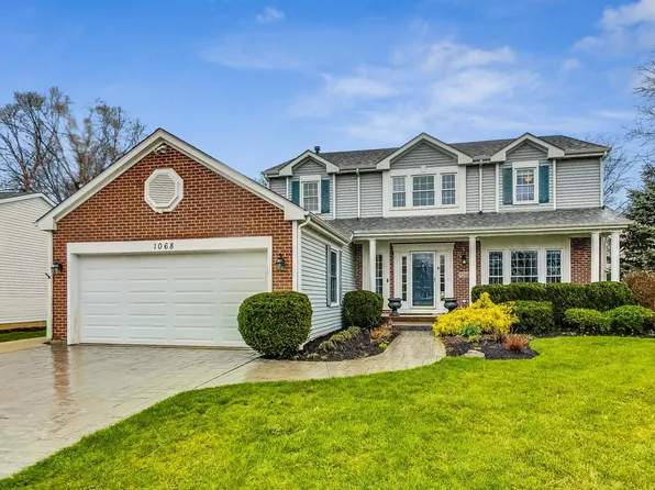 1068 Conachie Ct, Vernon Hills, IL 60061