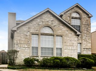 524 Timber Way Dr, Lewisville, TX 75067