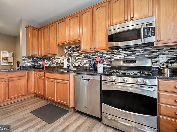 2nd image of 2860 Chinkapin Oak Ln