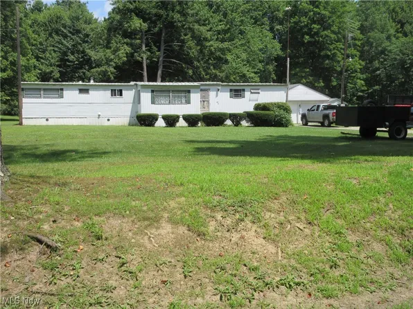 7300 Us Route 322, Williamsfield, OH 44093