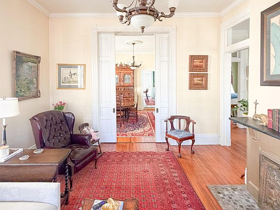 5th image of 610 State St