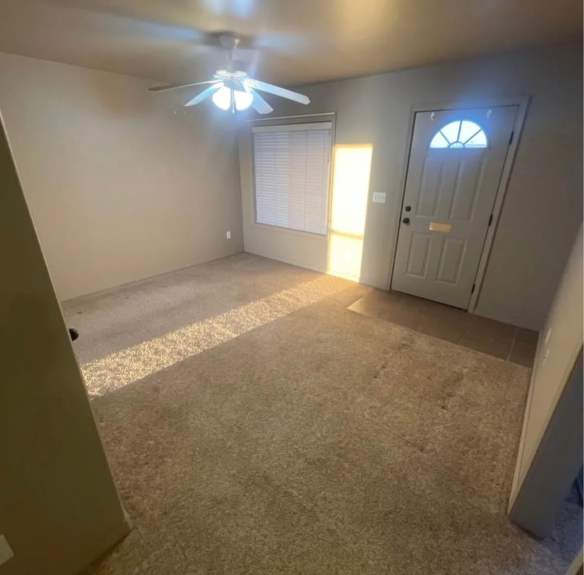 2 bed, 950 sqft, $1,100 — Photo 1