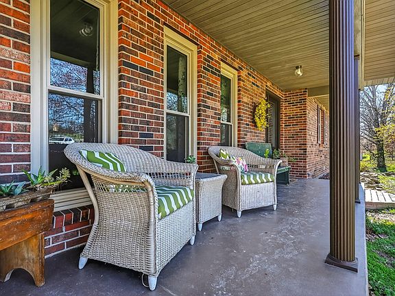 4th image of 1000 Cedar Ridge Drive