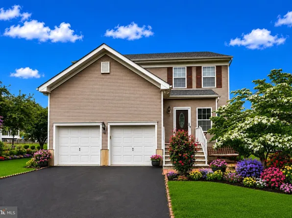 83 Fountayne Ln, Lawrence Township, NJ 08648