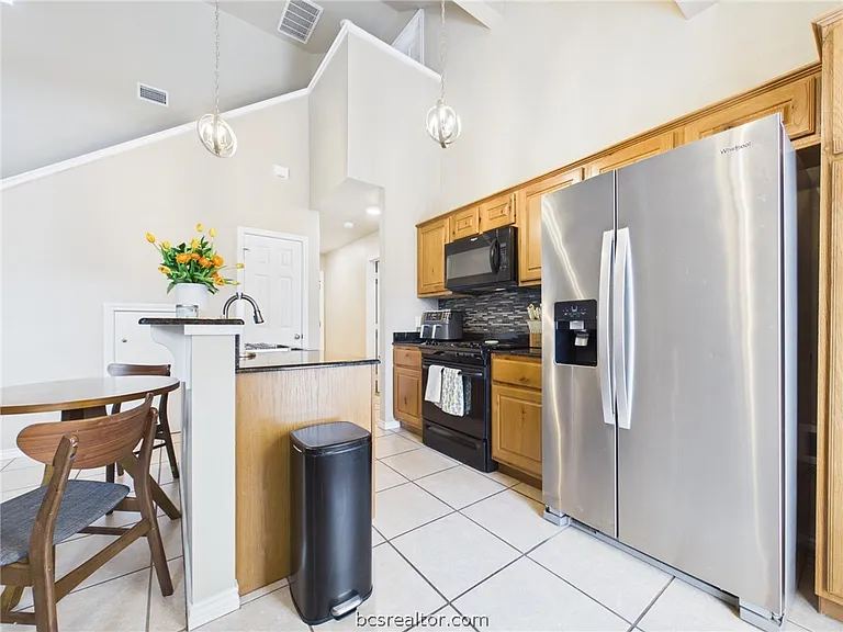 2348 Autumn Chase Loop #D — Photo 4