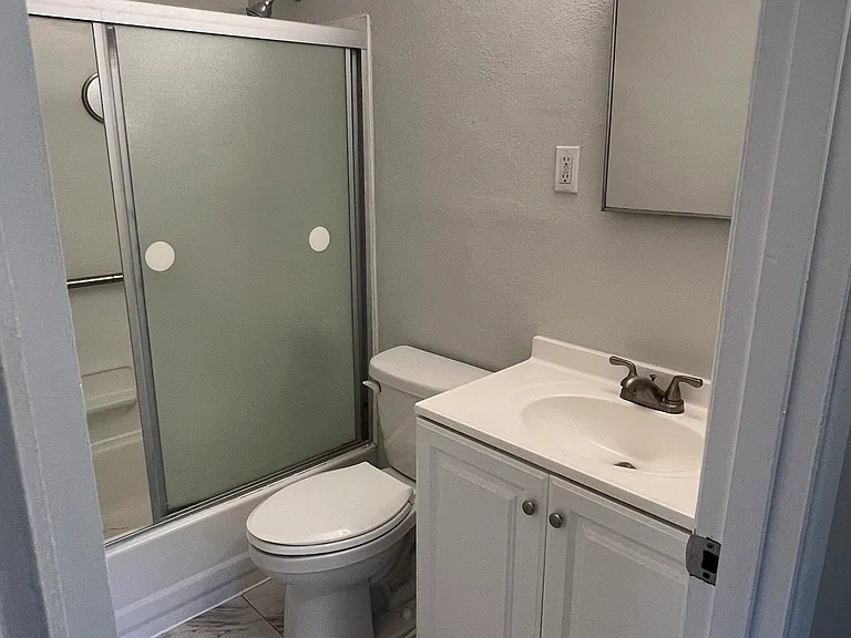 8941 Kidder Ave — Photo 13