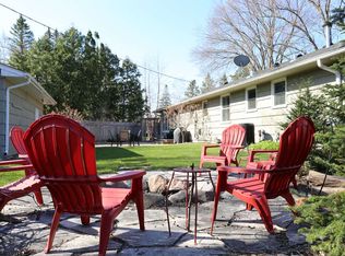 3647 Therese St, Deephaven, MN 55391