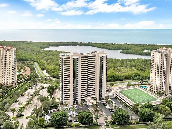 2nd image of 6825 Grenadier Blvd Penthouse 4