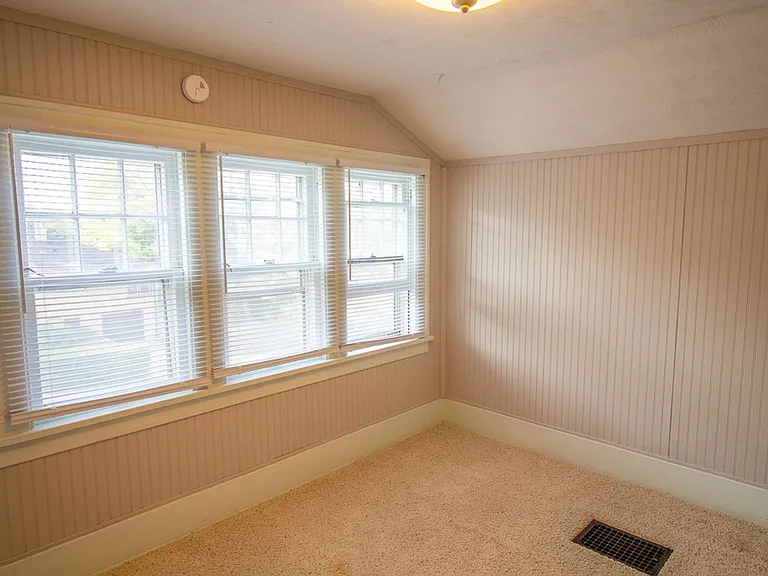 5404 Pacific St — Photo 14