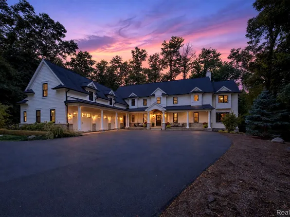 1533 Kensington Rd, Bloomfield Hills, MI 48304