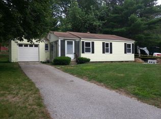 38 Chestnut Hill Rd, Glocester, RI 02814