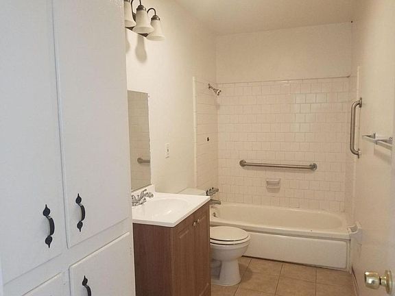 5th image of 2240 Del Oro Ave APT 5