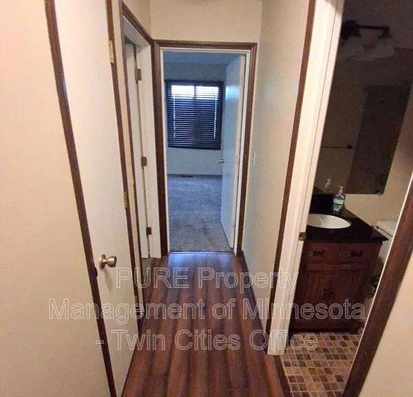 5231 Balmoral Ln — Photo 15