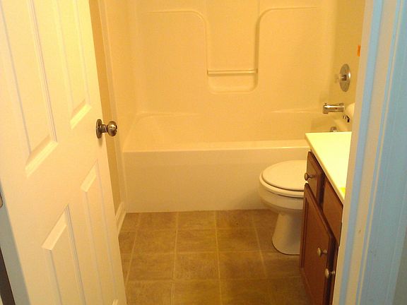 3rd image of 147 Darby Woods Ct