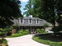 2nd image of 485 Woodlawn Dr NE
