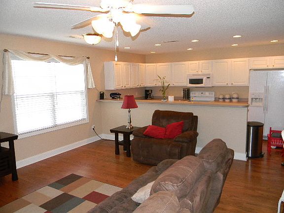 Spacious Great Room