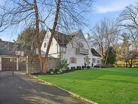 2nd image of 1 Oneida Street