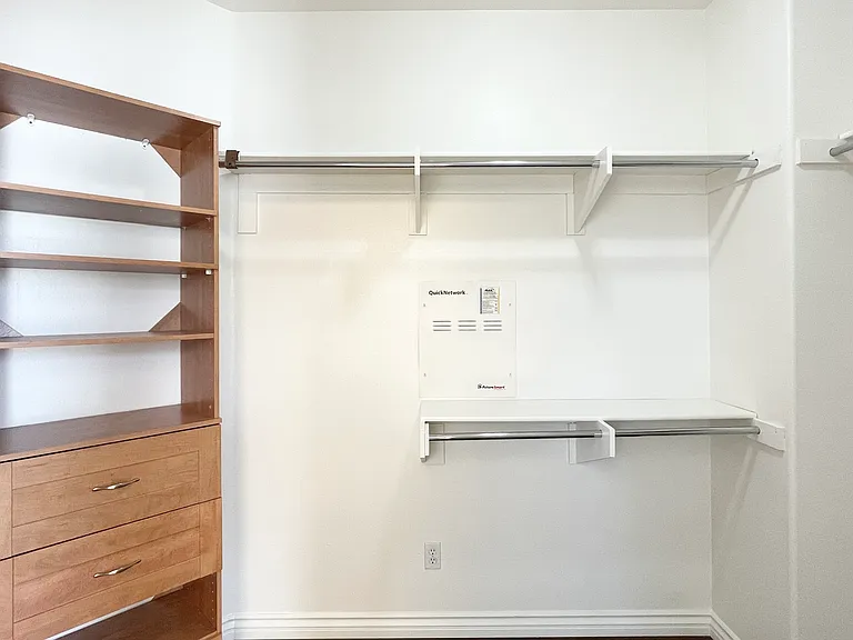 5218 Mariner Dr — Photo 37