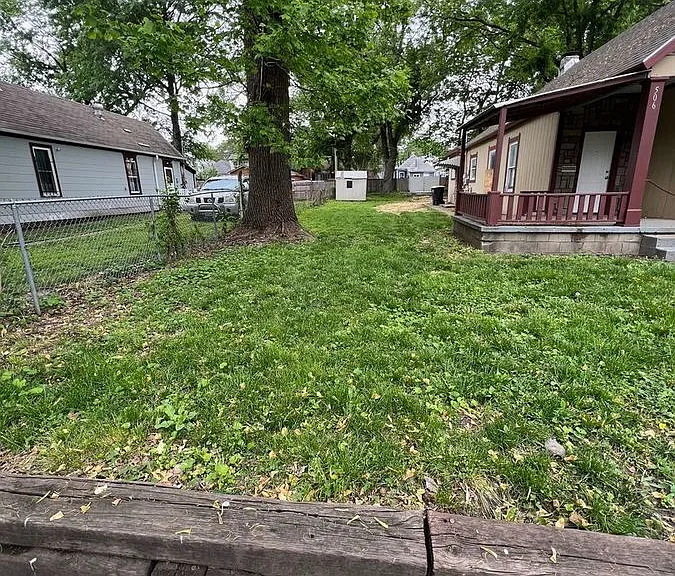 506 Oakley Ave — Photo 12