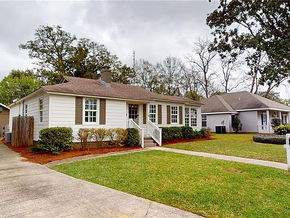 2nd image of 8 Lancaster Rd