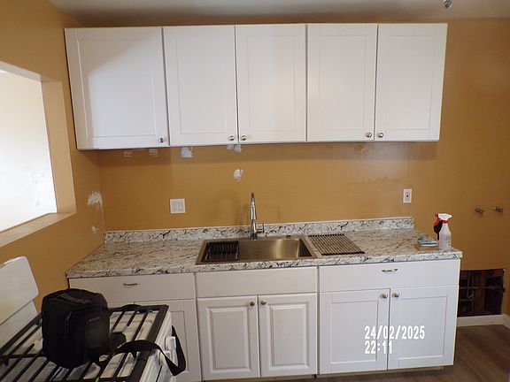 5th image of 2029 Thomas Ave