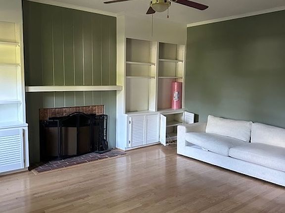 4th image of 3514 Cobb Dr