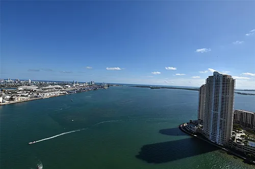 335 Biscayne Blvd #4112 Photo 1