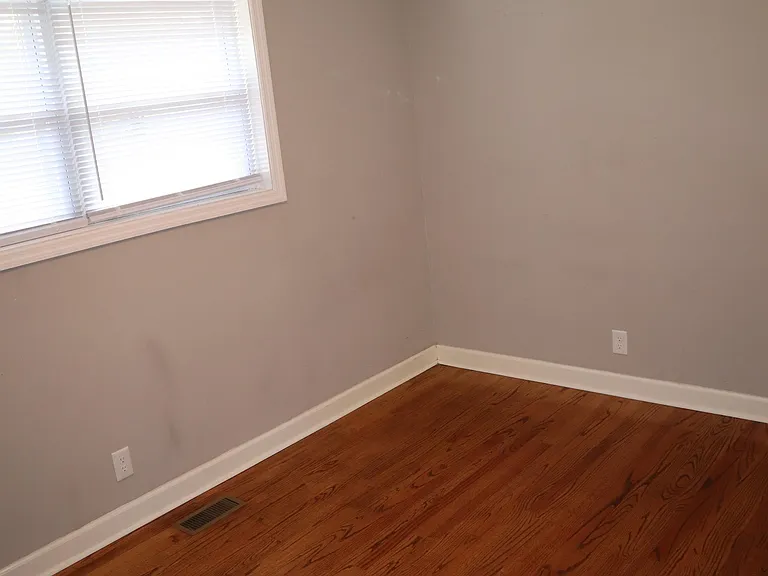 105 Wildwood Dr — Photo 8