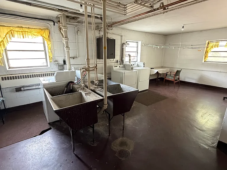 3656 Grand Ave S #1 — Photo 9