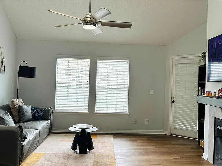 6010 Westgate Dr #303 — Photo 8