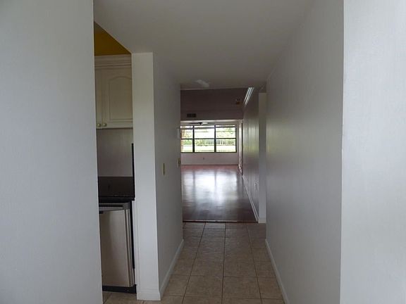 4th image of 3521 Village Blvd APT 202