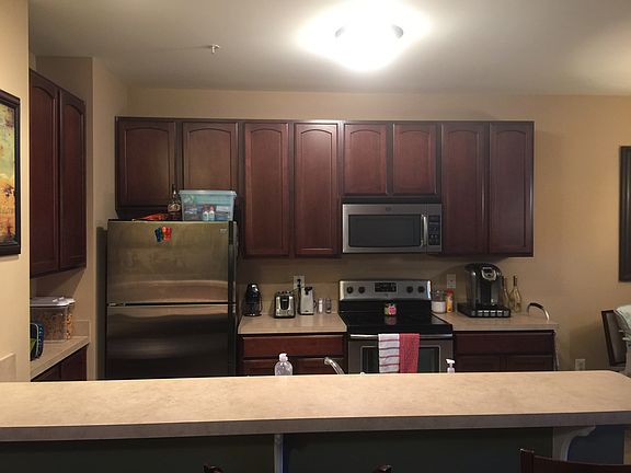 5th image of 11 Derby Dr