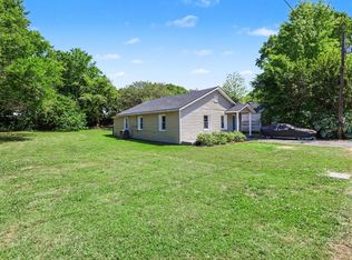 518 E Townsend St, Dunn, NC 28334
